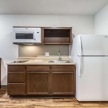 Woodspring Suites Harrisburg Linglestown Екстер'єр фото
