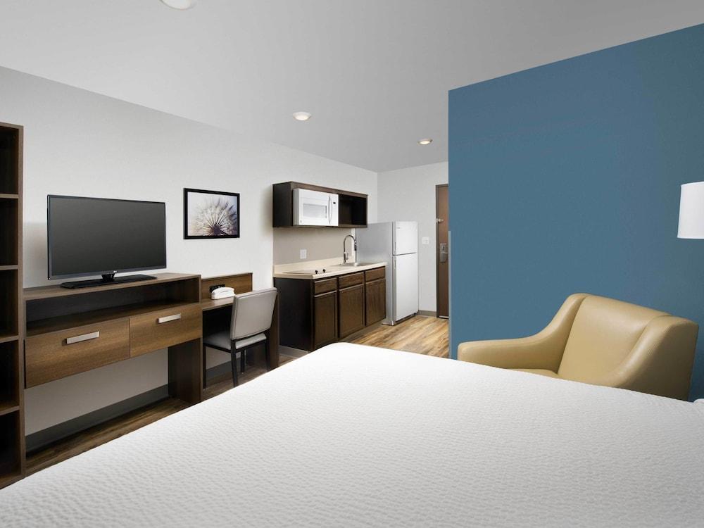 Woodspring Suites Harrisburg Linglestown Екстер'єр фото