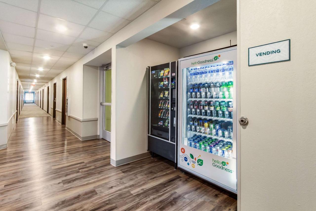 Woodspring Suites Harrisburg Linglestown Екстер'єр фото