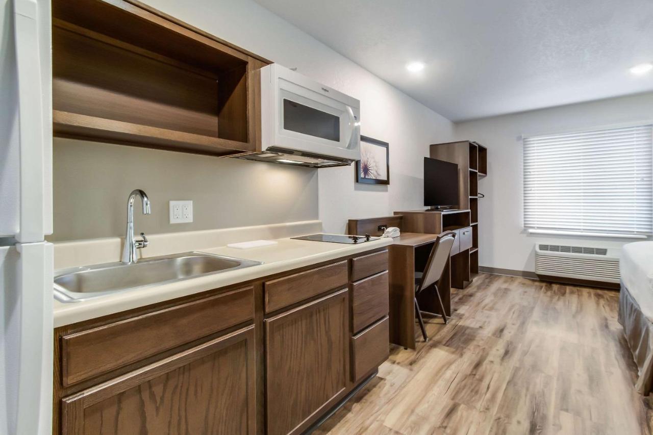 Woodspring Suites Harrisburg Linglestown Екстер'єр фото