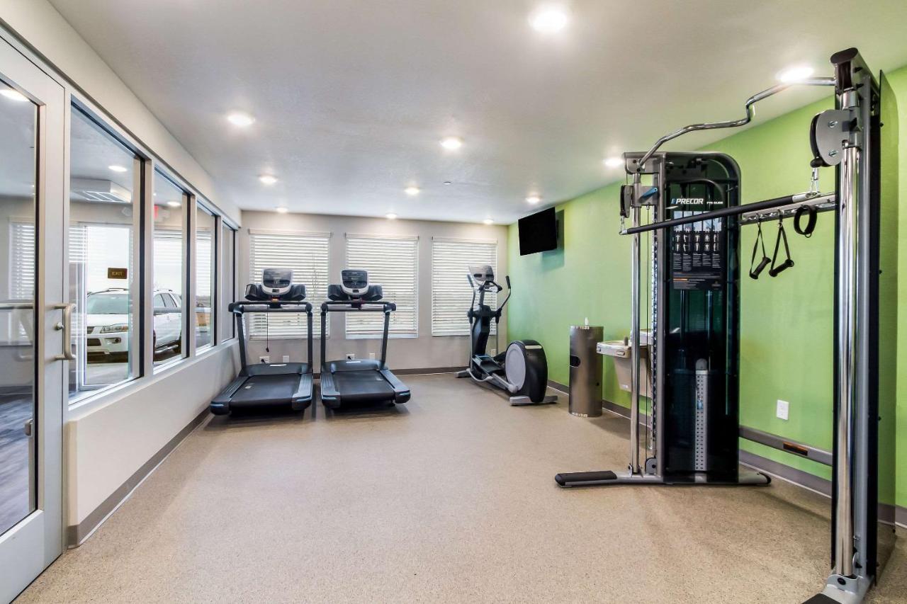 Woodspring Suites Harrisburg Linglestown Екстер'єр фото